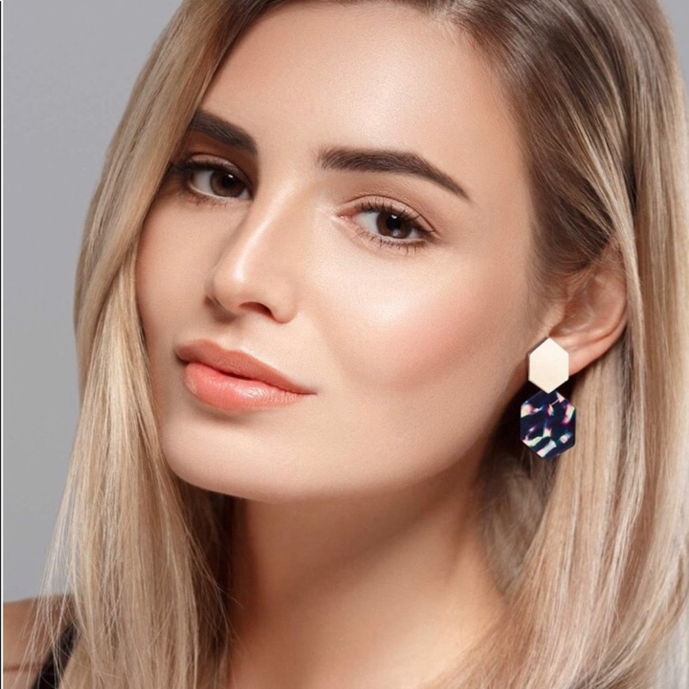 2/$20🛍 Multicolor Tortoise Statement Earrings